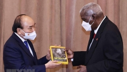 Chủ tịch nước Nguyễn Xuân Phúc hội kiến Chủ tịch Quốc hội Cuba Esteban Lazo Hernández