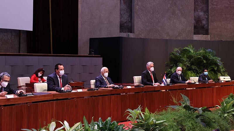 Bí thư thứ nhất Ban Chấp hành Trung ương Đảng Cộng sản Cuba, Chủ tịch nước Cộng hòa Cuba Miguel Díaz-Canel hội đàm với Chủ tịch nước Nguyễn Xuân Phúc. (Nguồn: TTXVN) Bí thư thứ nhất Ban Chấp hành Trung ương Đảng Cộng sản Cuba, Chủ tịch nước Cộng hòa Cuba Miguel Díaz-Canel hội đàm với Chủ tịch nước Nguyễn Xuân Phúc. (Nguồn: TTXVN)