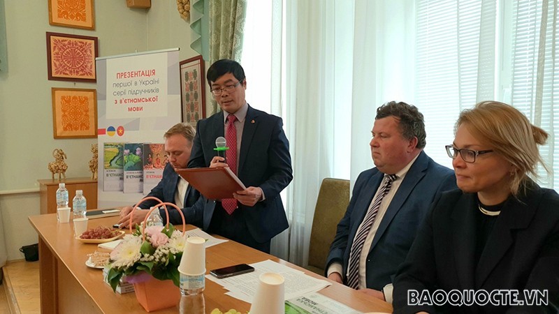 Ra mắt bộ giáo trình tiếng Việt tại trường Đại học tổng hợp quốc gia Kiev, Ukraine