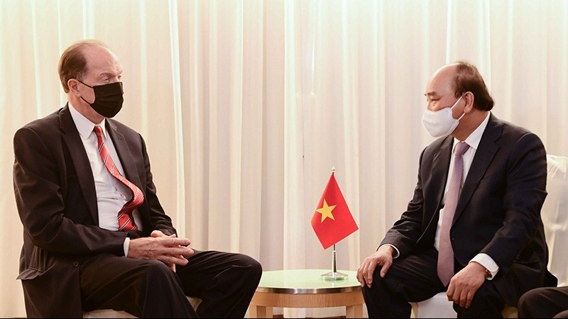 Chủ tịch nước Nguyễn Xuân Phúc gặp lãnh đạo các nước và tổ chức quốc tế