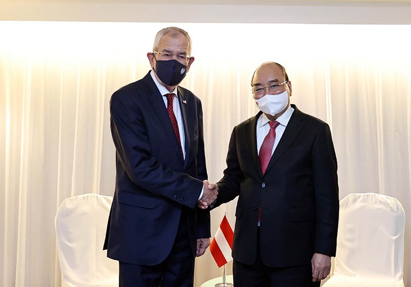 Chủ tịch nước Nguyễn Xuân Phúc gặp Tổng thống Áo Alexander Van der Bellen. (Nguồn: TTXVN) Chủ tịch nước Nguyễn Xuân Phúc gặp Tổng thống Áo Alexander Van der Bellen. (Nguồn: TTXVN)