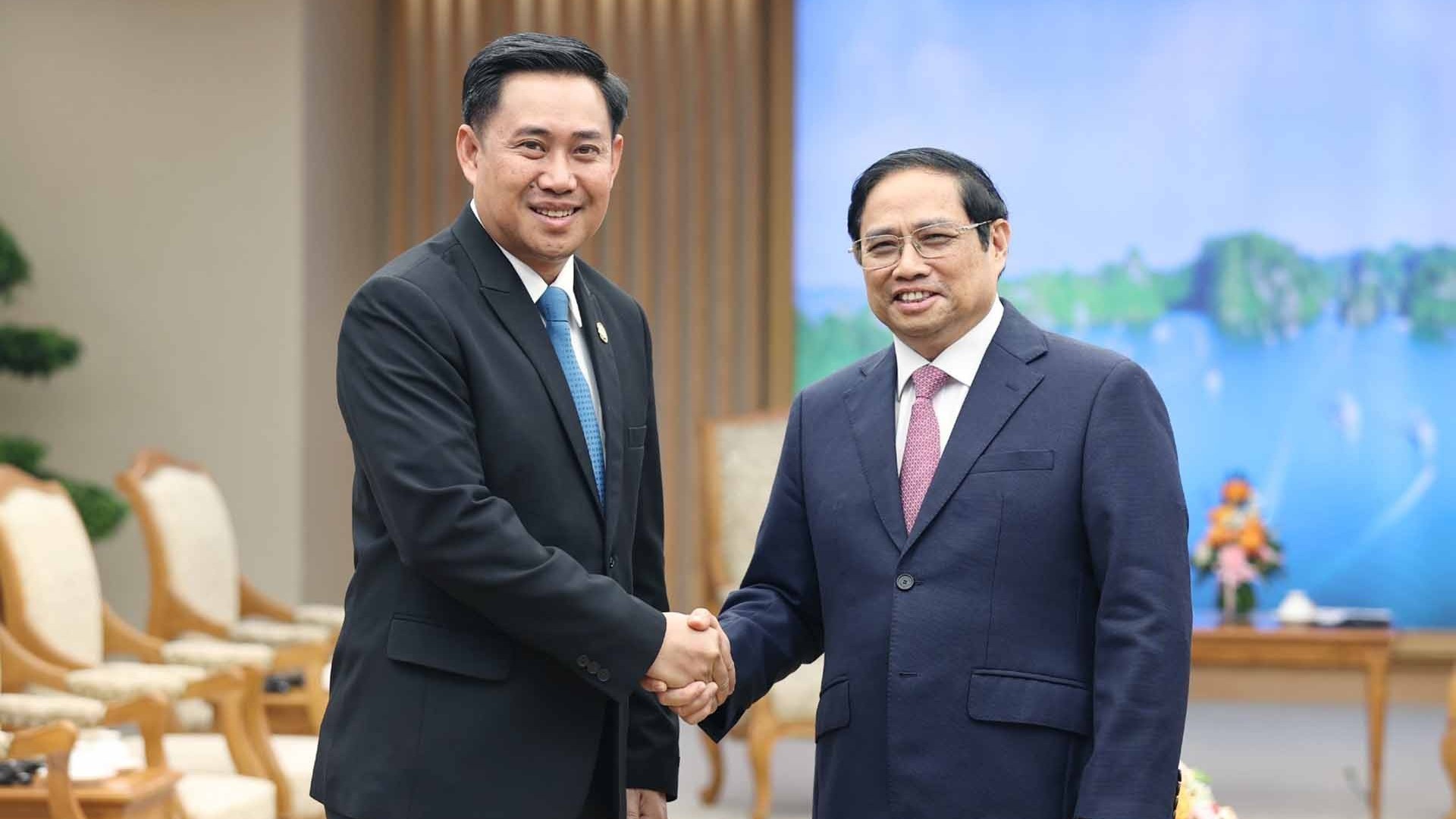 Thủ tướng Phạm Minh Chính tiếp Bộ trưởng, Chủ nhiệm Văn phòng Phủ Thủ tướng Lào