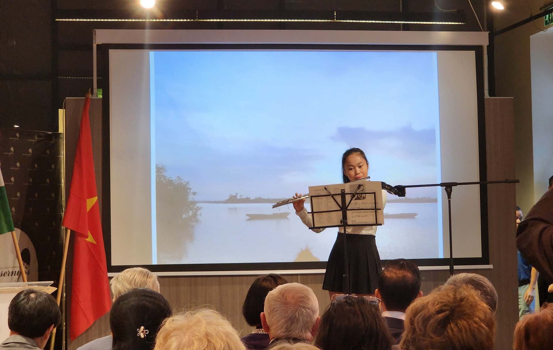 Khai mạc Tuần văn hóa Việt Nam năm 2022 tại Hungary