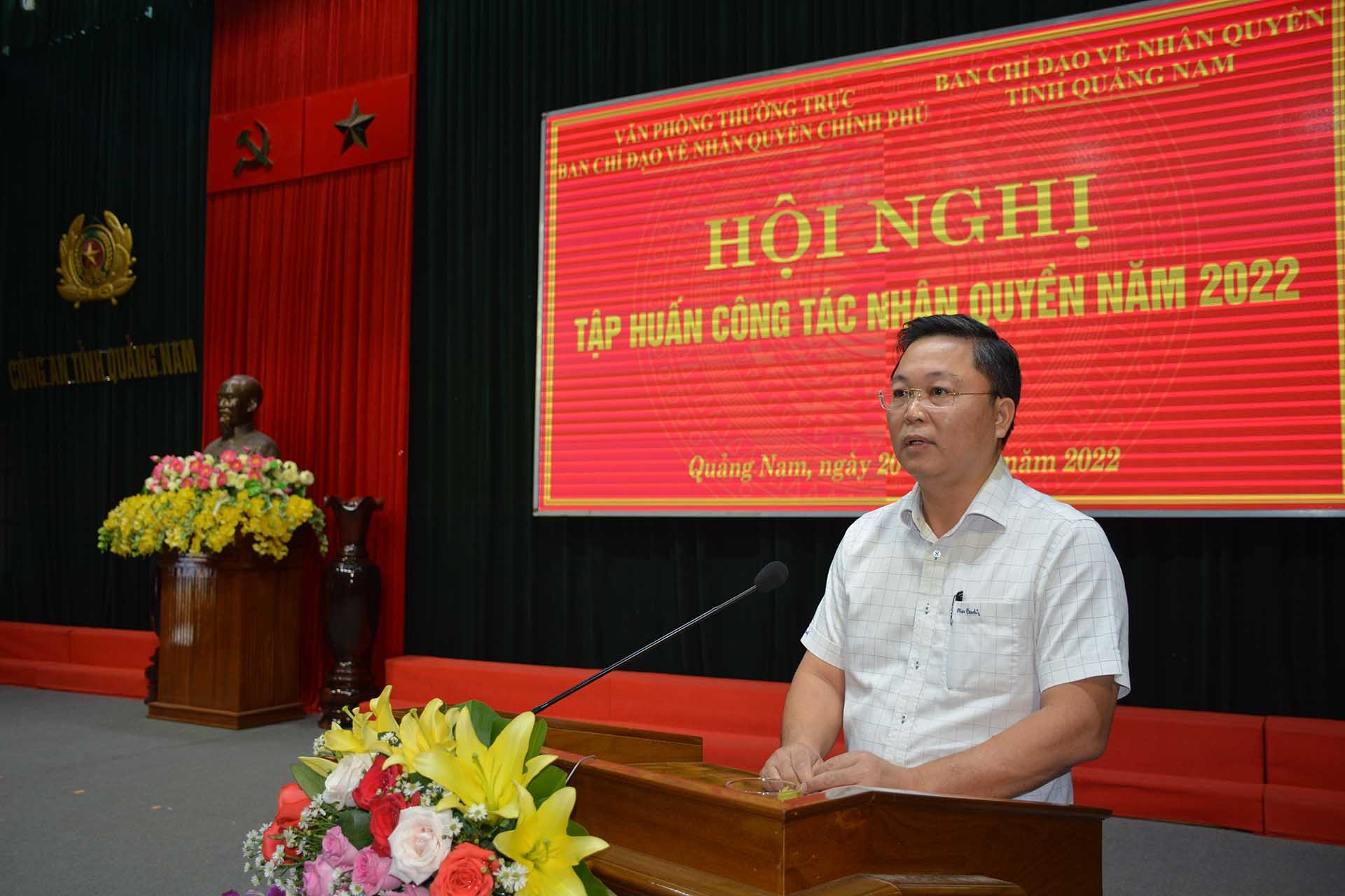 Phó Bí thư Tỉnh ủy, Chủ tịch UBND tỉnh Lê Trí Thanh phát biểu. Phó Bí thư Tỉnh ủy, Chủ tịch UBND tỉnh Lê Trí Thanh phát biểu.