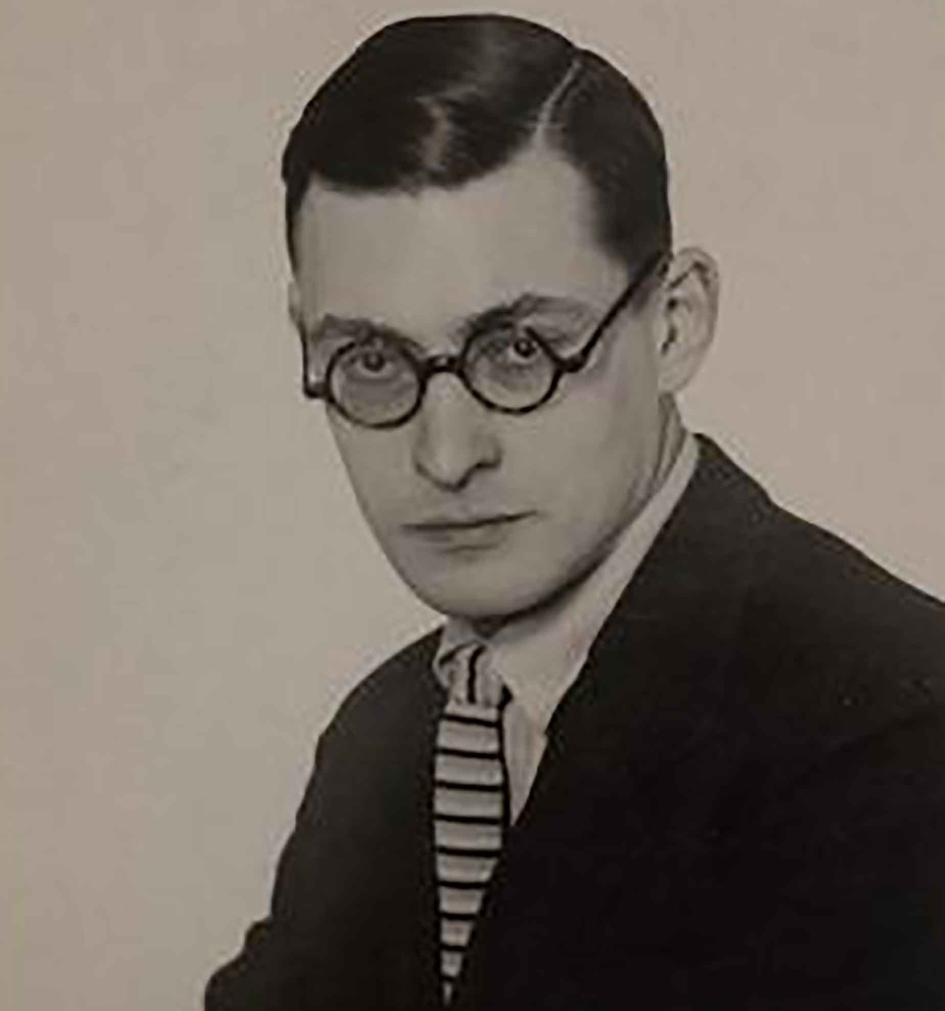Nhà văn Queneau Raymond . Nhà văn Queneau Raymond .