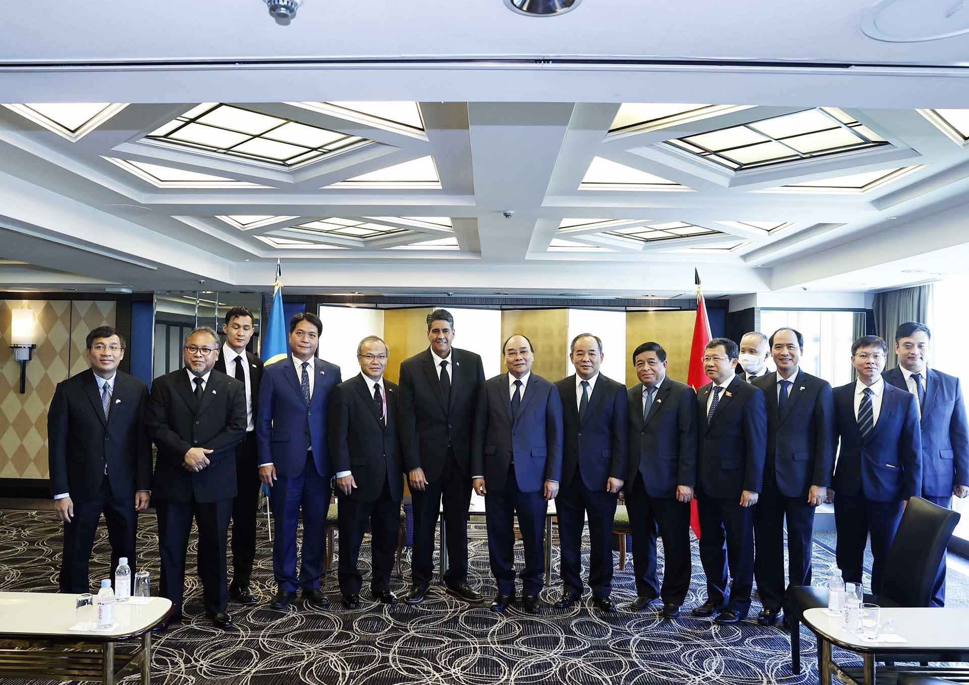 Chủ tịch nước Nguyễn Xuân Phúc gặp Tổng thống Palau Surangel Whipps. (Nguồn: TTXVN)