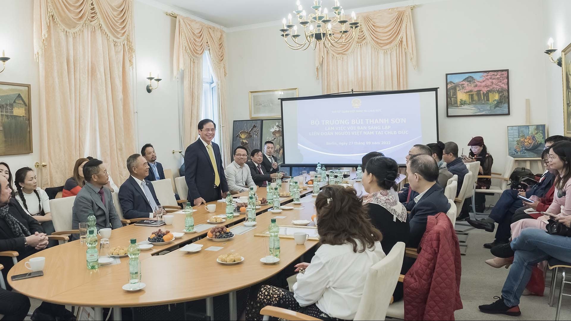 Bộ trưởng Ngoại giao Bùi Thanh Sơn: Cộng đồng người Việt Nam tại Đức hãy là cầu nối vững chắc cho quan hệ hai nước