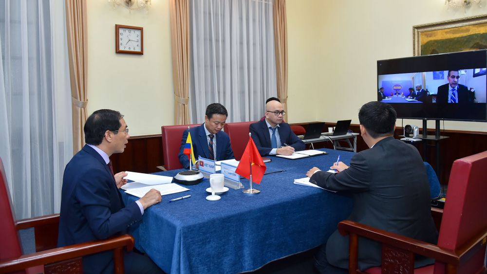 thu truong thuong truc bui thanh son viet nam quan tam va ung ho tien trinh hoa binh tai colombia