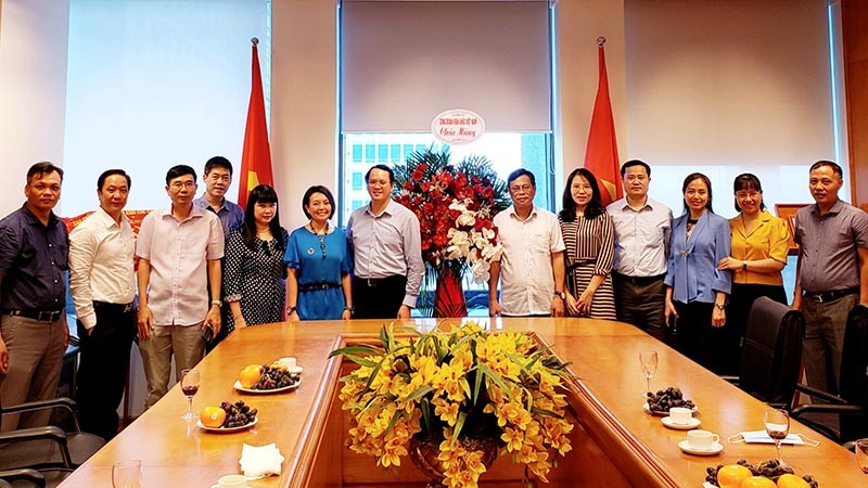 Trong suốt 71 năm xây dựng và trưởng thành, Công đoàn Bộ Ngoại giao đã bám sát chức năng và nhiệm vụ của tổ chức công đoàn, có nhiều đổi mới sáng tạo trong triển khai thực hiện nhiệm vụ, phù hợp với bối cảnh tình hình của từng giai đoạn. Trong suốt 71 năm xây dựng và trưởng thành, Công đoàn Bộ Ngoại giao đã bám sát chức năng và nhiệm vụ của tổ chức công đoàn, có nhiều đổi mới sáng tạo trong triển khai thực hiện nhiệm vụ, phù hợp với bối cảnh tình hình của từng giai đoạn.