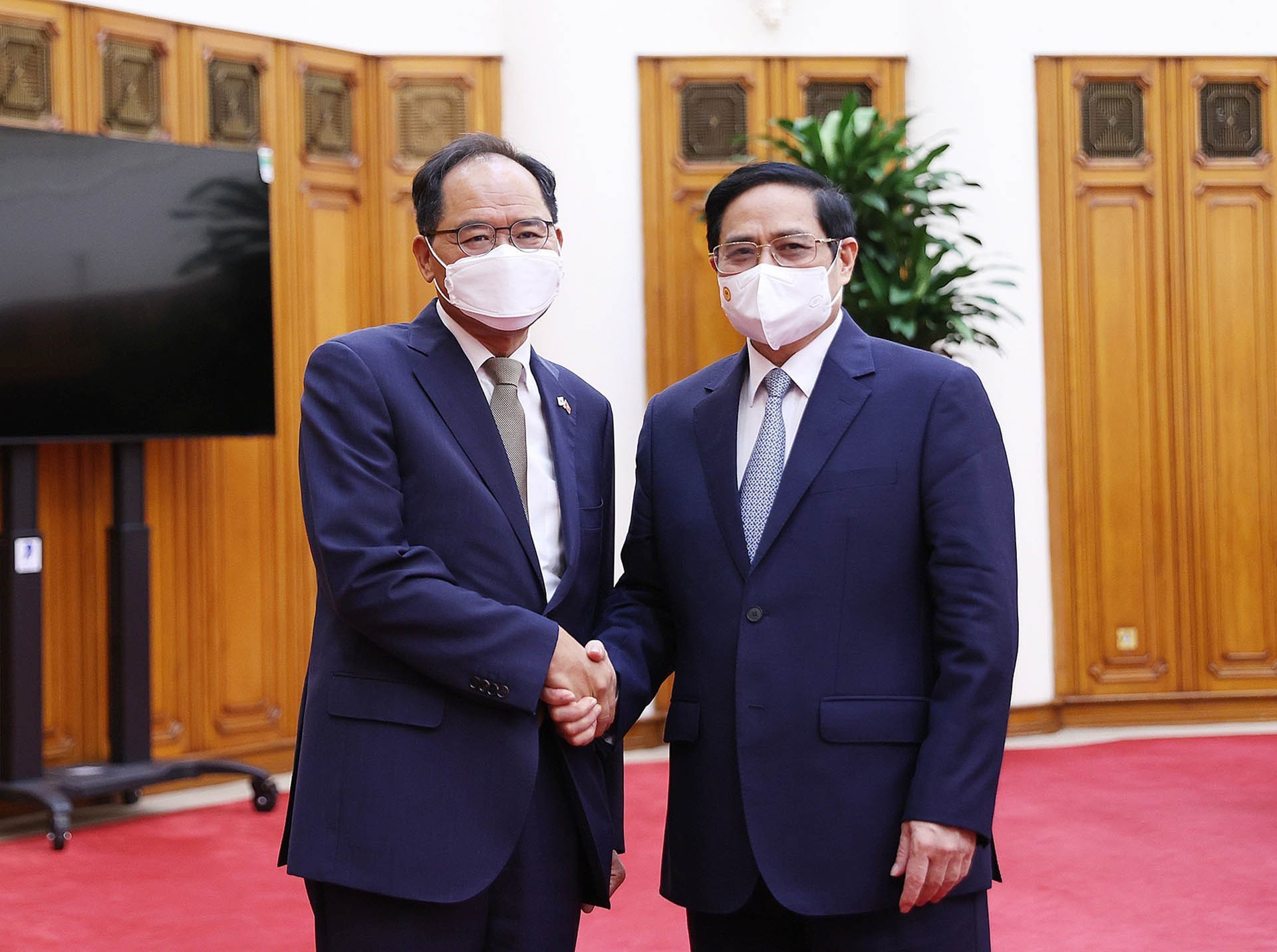 Thủ tướng Phạm Minh Chính tiếp Đại sứ Hàn Quốc tại Việt Nam Park No Wan. (Nguồn: TTXVN) Thủ tướng Phạm Minh Chính tiếp Đại sứ Hàn Quốc tại Việt Nam Park No Wan. (Nguồn: TTXVN)