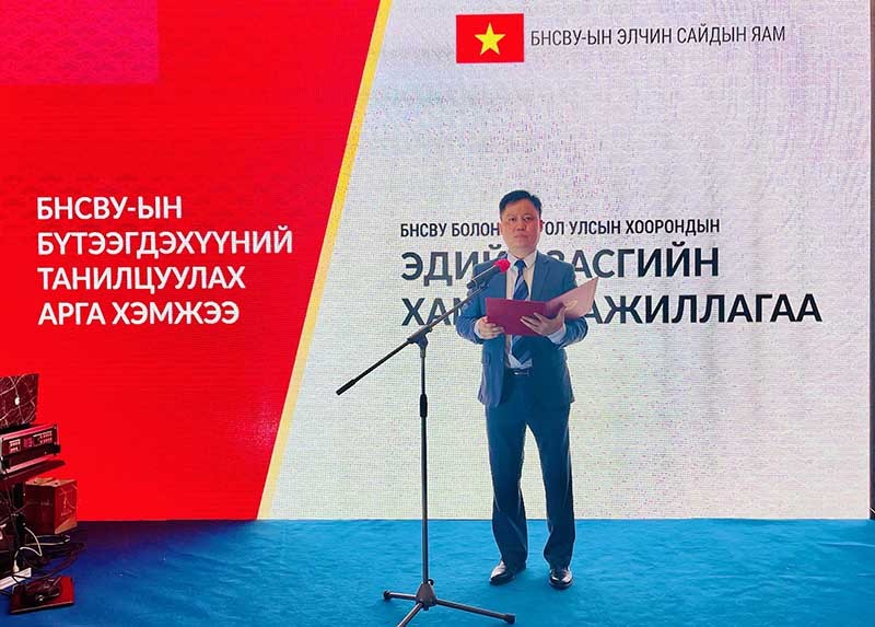 Đại sứ Doãn Khánh Tâm phát biểu tại sự kiện.