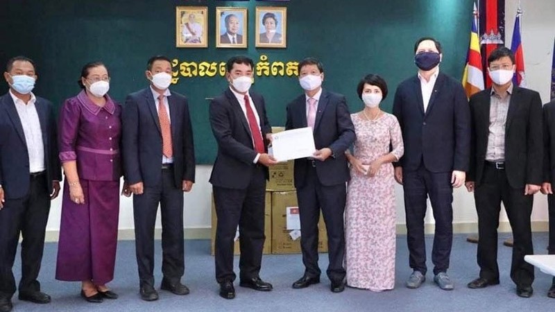 Tiếp tục củng cố quan hệ với tỉnh Kampot và Kep, Campuchia