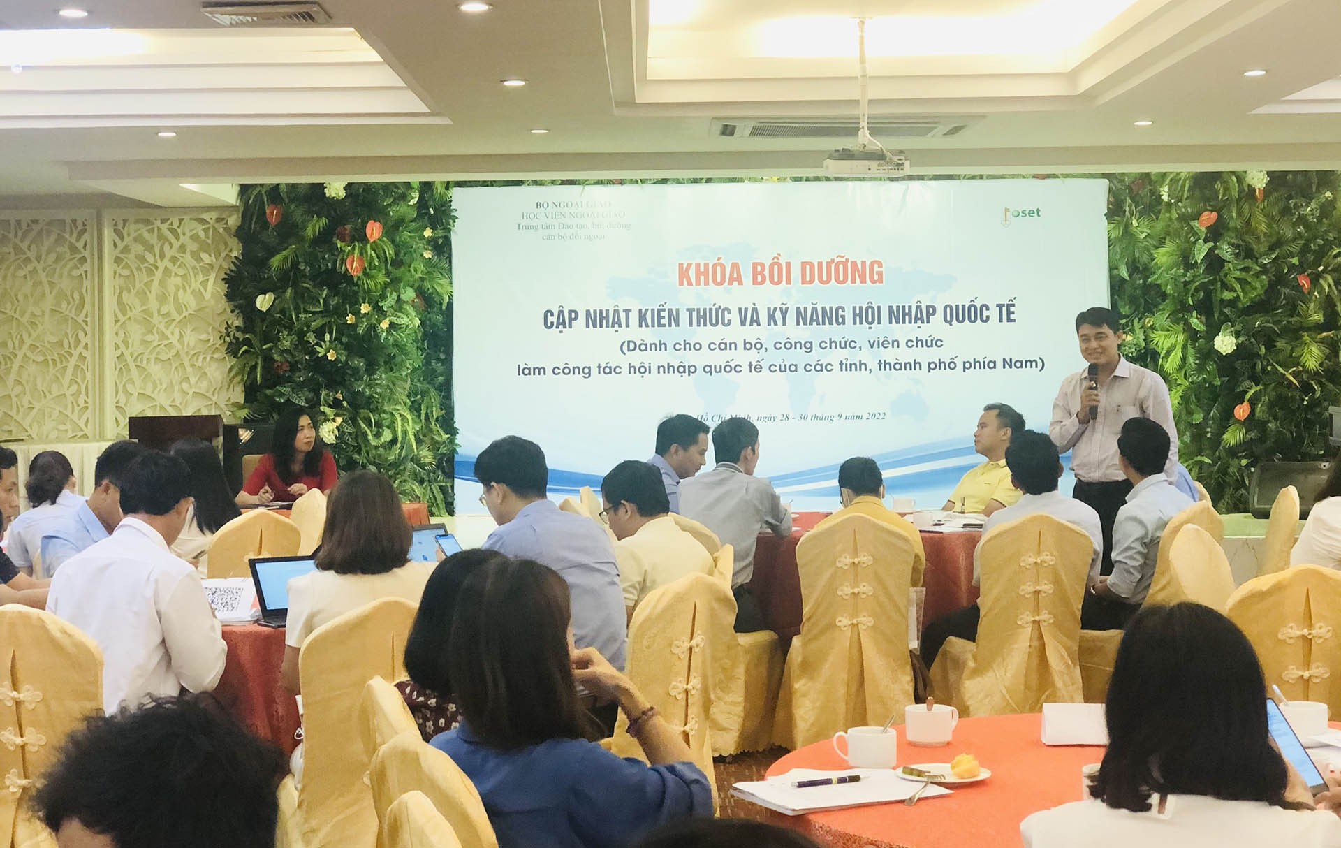 Bồi dưỡng kiến thức và kỹ năng hội nhập quốc tế cho công chức, viên chức TP. Hồ Chí Minh và các tỉnh, thành phố phía Nam