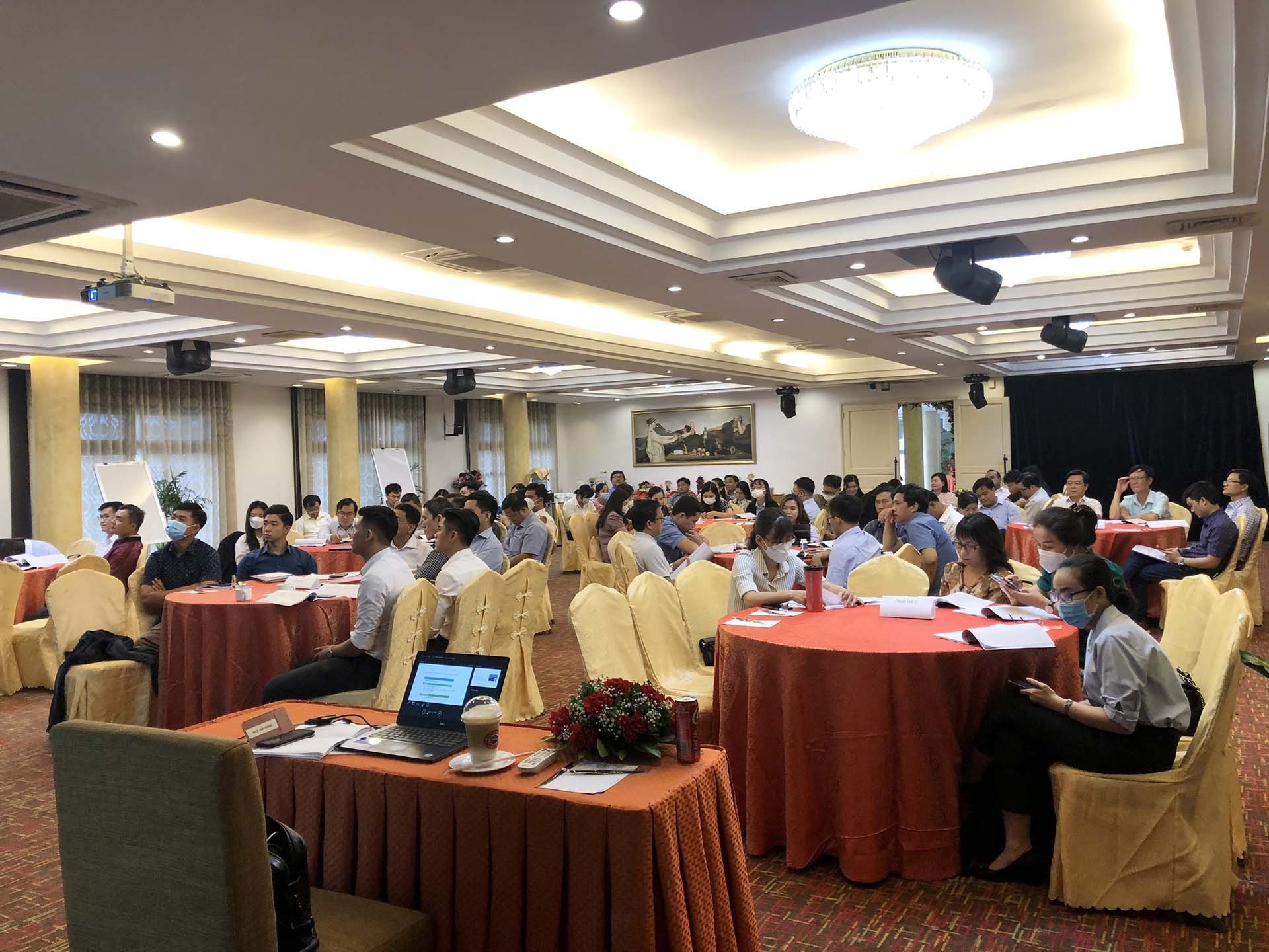 Bồi dưỡng kiến thức và kỹ năng hội nhập quốc tế cho công chức, viên chức TP. Hồ Chí Minh và các tỉnh, thành phố phía Nam