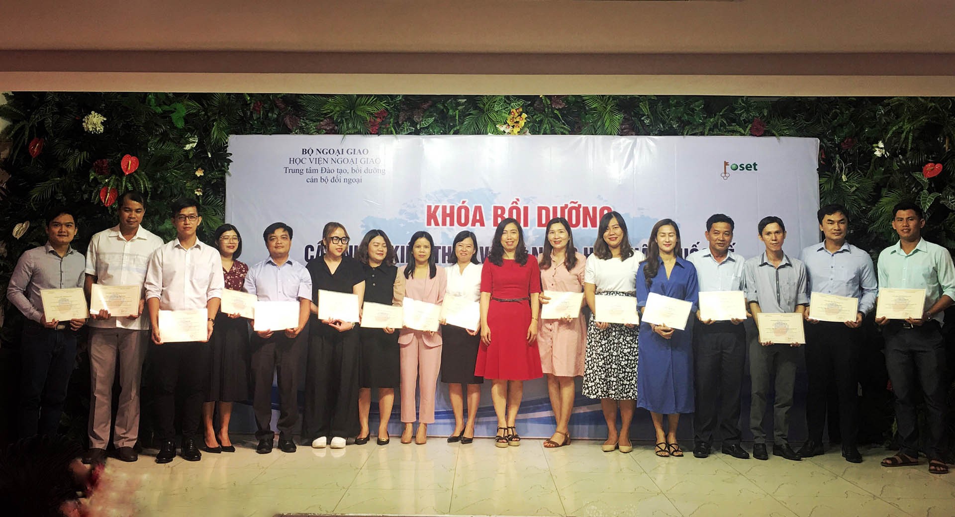 Bồi dưỡng kiến thức và kỹ năng hội nhập quốc tế cho công chức, viên chức TP. Hồ Chí Minh và các tỉnh, thành phố phía Nam