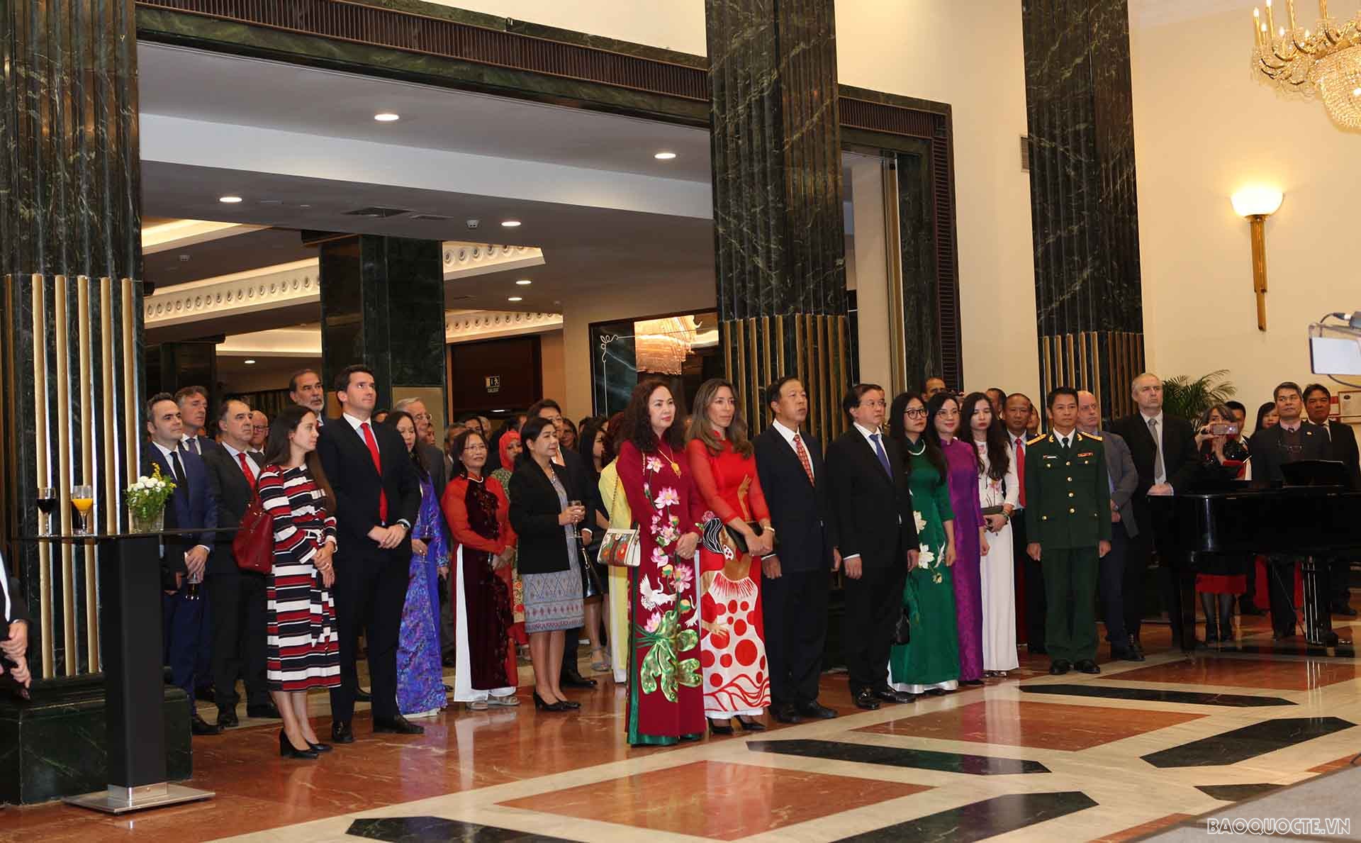 Kỷ niệm 77 năm Quốc khánh và 45 năm ngày thiết lập quan hệ ngoại giao Việt Nam Tây Ban Nha