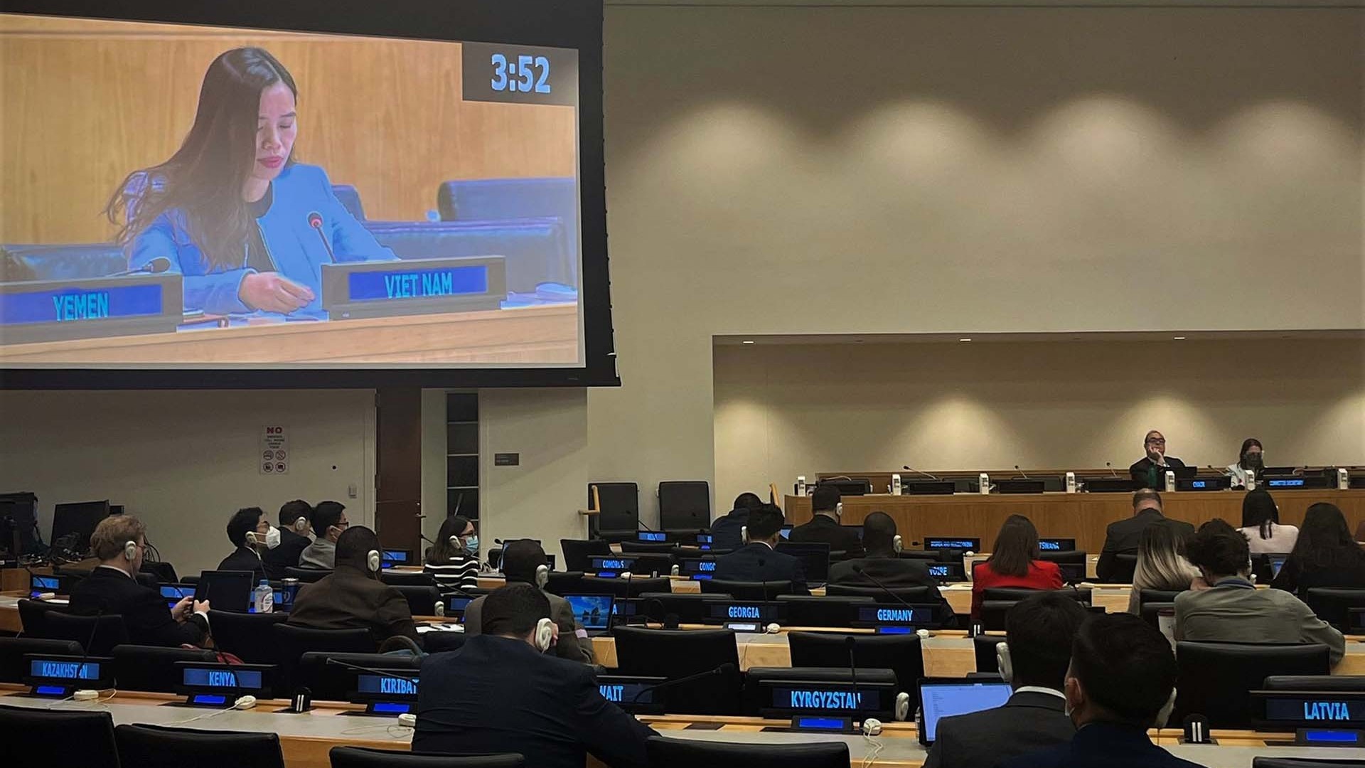 Việt Nam kêu gọi cách tiếp cận toàn diện để giải quyết các thách thức liên quan đến biến đổi khí hậu, ô nhiễm môi trường