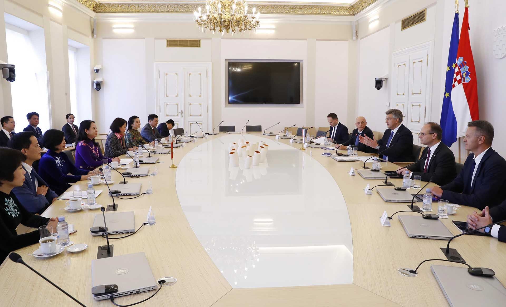 Phó Chủ tịch nước Võ Thị Ánh Xuân hội đàm với Thủ tướng Croatia Andrej Plenković. (Nguồn: TTXVN)