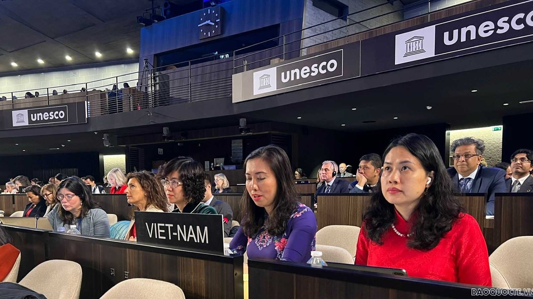 Việt Nam tham dự Khoá họp lần thứ 215 của Hội đồng Chấp hành của UNESCO