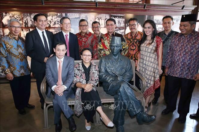 dau moc trong lich su lau dai giua hai dan toc