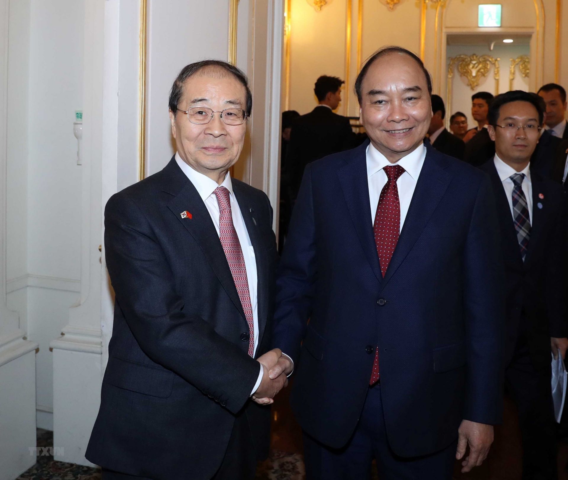 Thủ tướng Nguyễn Xuân Phúc tiếp Chủ tịch Hội Hữu nghị Hàn-Việt