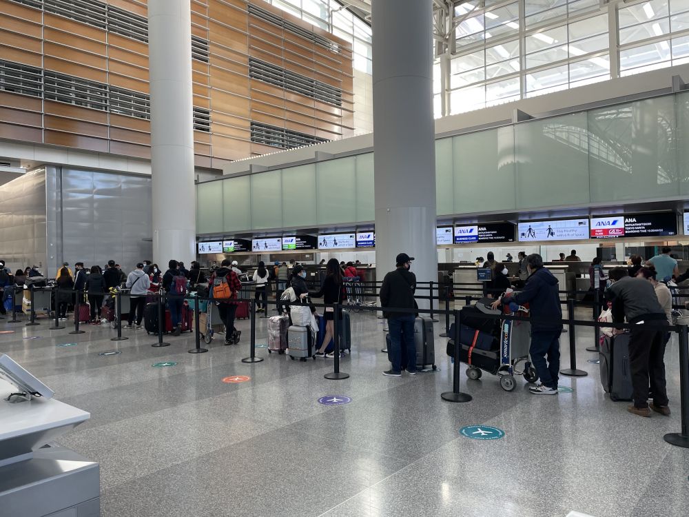 các cơ quan chức năng Việt Nam, các cơ quan đại diện Việt Nam tại Hoa Kỳ và Nhật Bản, hãng Hàng không Quốc gia Việt Nam đã phối hợp với các cơ quan chức năng sở tại đưa gần 360 công dân Việt Nam về nước an toàn. Phối hợp đưa thêm gần 360 công dân Việt Nam từ Hoa Kỳ và Nhật Bản về nước