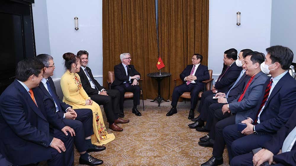 Thủ tướng Phạm Minh Chính tiếp lãnh đạo Công ty Rolls-Royce. (Nguồn: TTXVN)