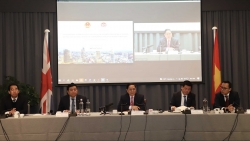 Thủ tướng Phạm Minh Chính gặp gỡ cộng đồng doanh nghiệp Anh