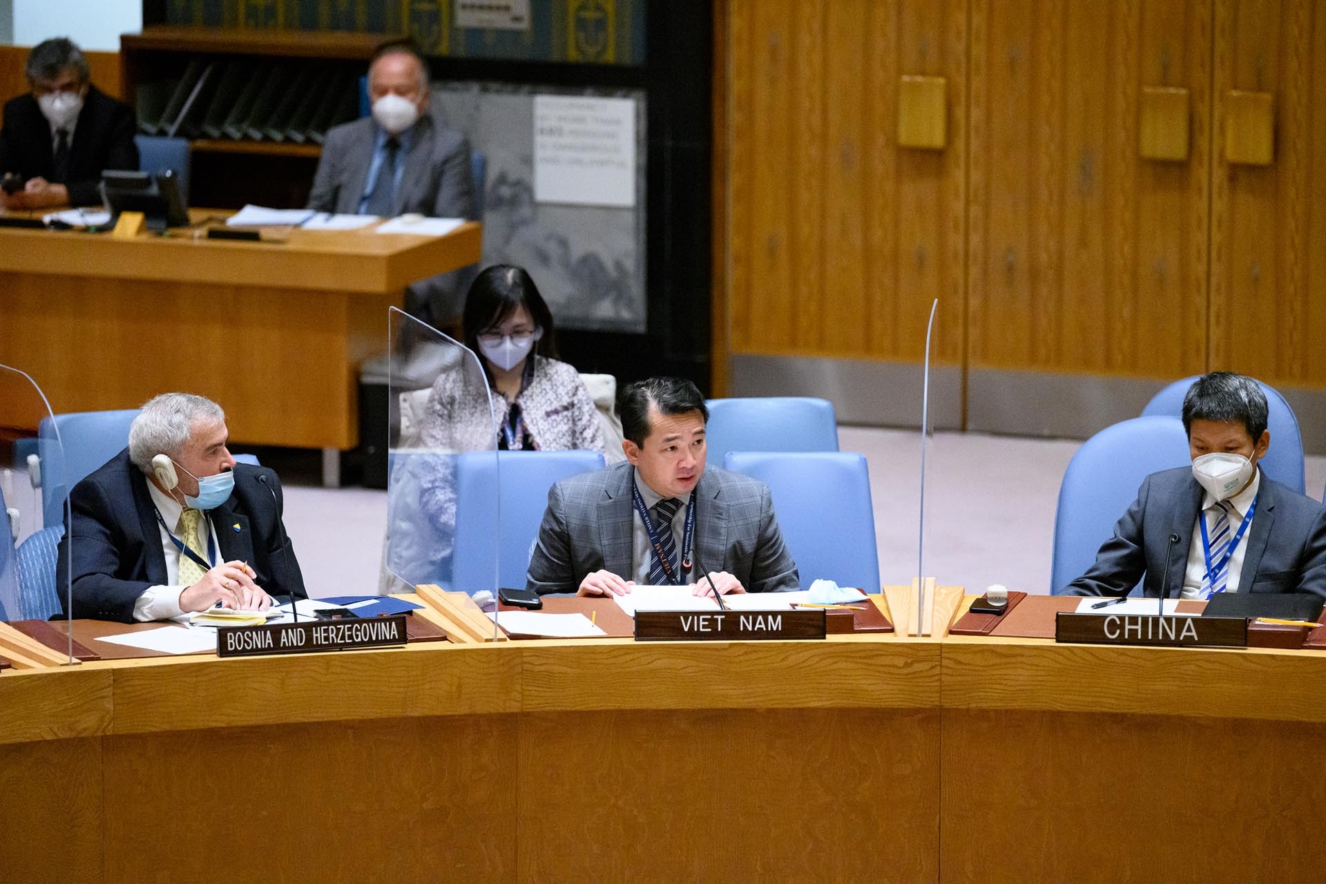 Đại sứ Phạm Hải Anh, Phó Trưởng Phái đoàn Việt Nam tại LHQ phát biểu tại cuộc họp. Đại sứ Phạm Hải Anh, Phó Trưởng Phái đoàn Việt Nam tại LHQ phát biểu tại cuộc họp.