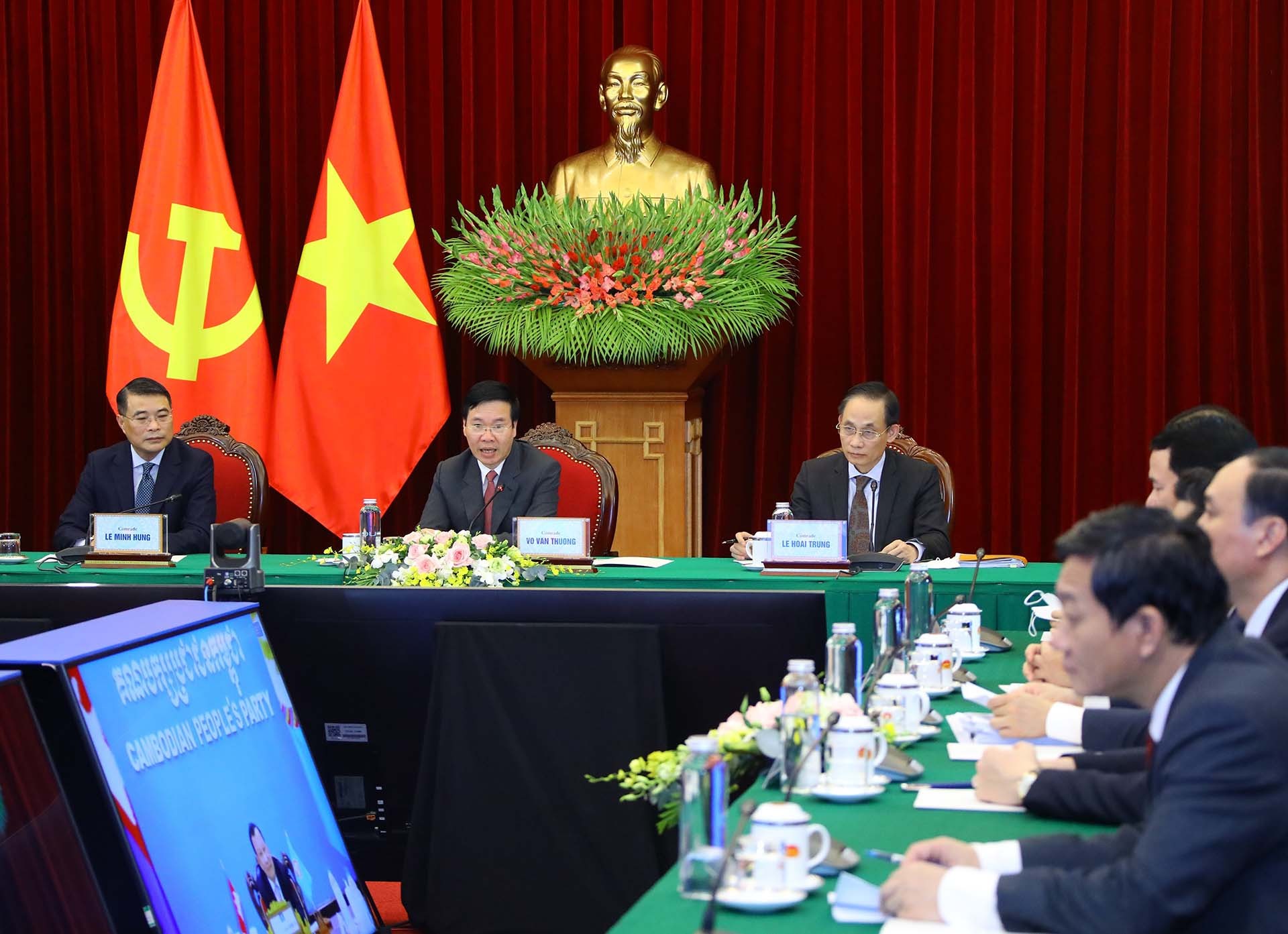 Thường trực Ban Bí thư Võ Văn Thưởng phát biểu tại buổi hội đàm. (Nguồn: TTXVN) Thường trực Ban Bí thư Võ Văn Thưởng phát biểu tại buổi hội đàm. (Nguồn: TTXVN)