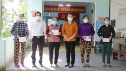 Kiên Giang: Những phần quà nghĩa tình trong mùa dịch