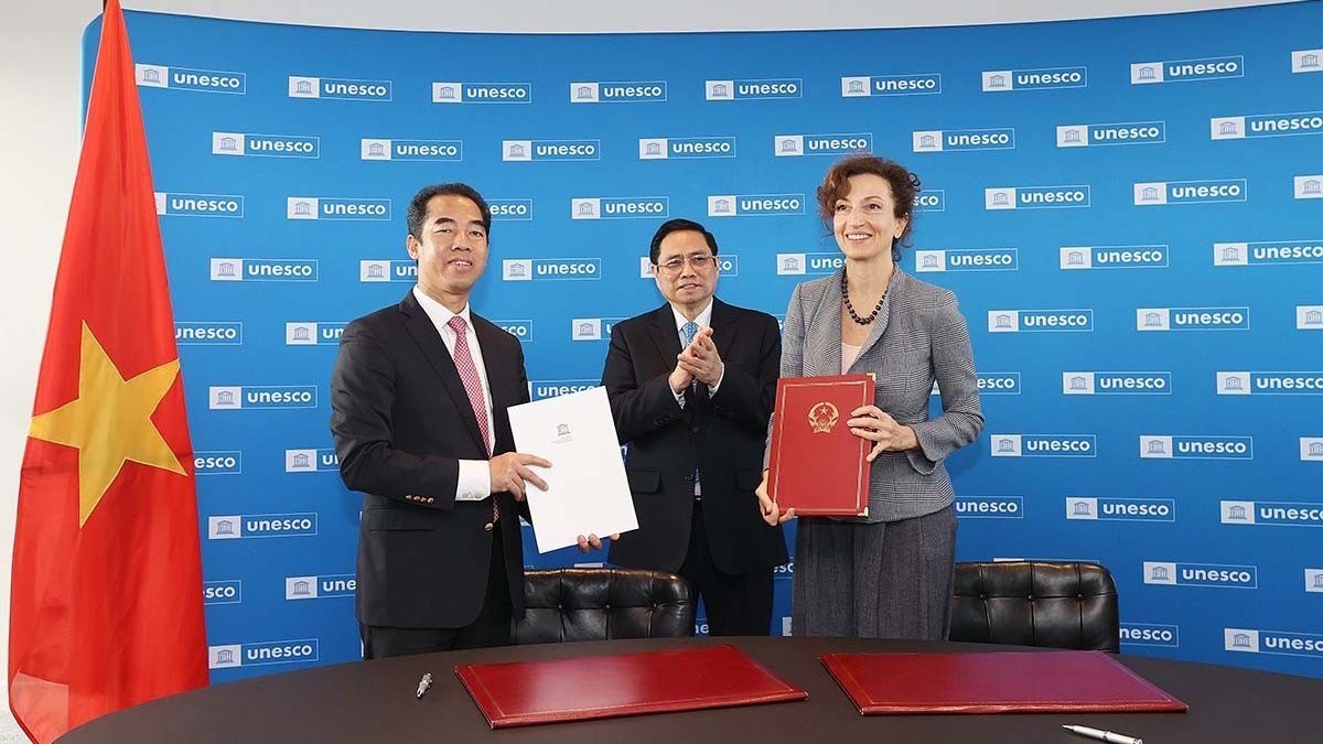 UNESCO 75 năm và dấu ấn Việt Nam UNESCO 75 năm và dấu ấn Việt Nam