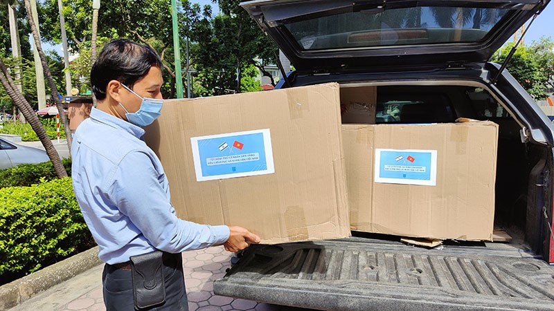 Loại khẩu trang FFP2 ba lớp của Israel, tương tự khẩu trang N95, được dành cho các nhân viên y tế sử dụng đặc biệt cho phòng chống dịch Covid-19.