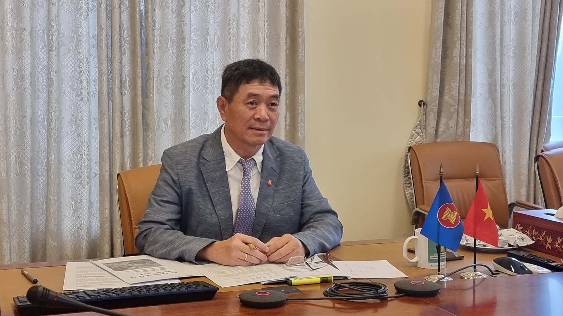 Đại sứ Nguyễn Hải Bằng, Trưởng Phái đoàn Việt Nam tại ASEAN chủ trì Cuộc họp lần thứ 47 của Hội đồng Uỷ thác Quỹ ASEAN theo hình thức trực tuyến. Đại sứ Nguyễn Hải Bằng, Trưởng Phái đoàn Việt Nam tại ASEAN chủ trì Cuộc họp lần thứ 47 của Hội đồng Uỷ thác Quỹ ASEAN theo hình thức trực tuyến.