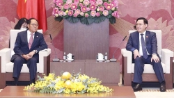 Chủ tịch Quốc hội Vương Đình Huệ tiếp Đại sứ Hàn Quốc và Đại sứ Ấn Độ