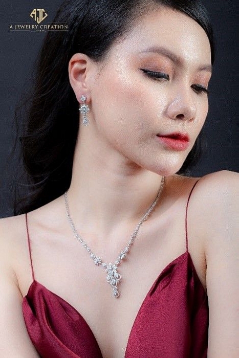 khai truong trung tam vang bac da quy thoi trang ajc