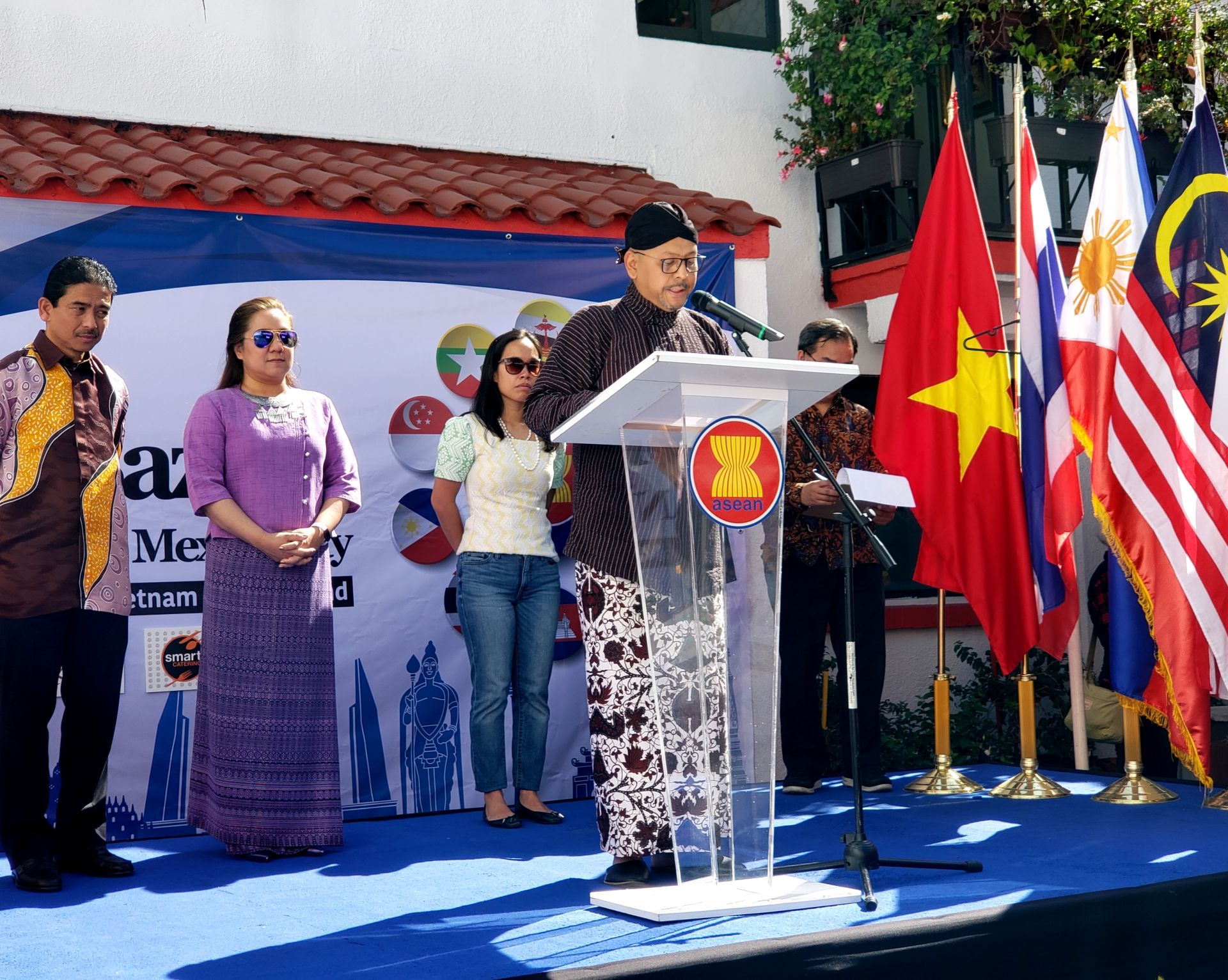 Ủy ban ASEAN tại Mexico tổ chức Hội chợ Bazaar quảng bá văn hóa uy ban asean tai mexico to chuc hoi cho bazaar quang ba van hoa