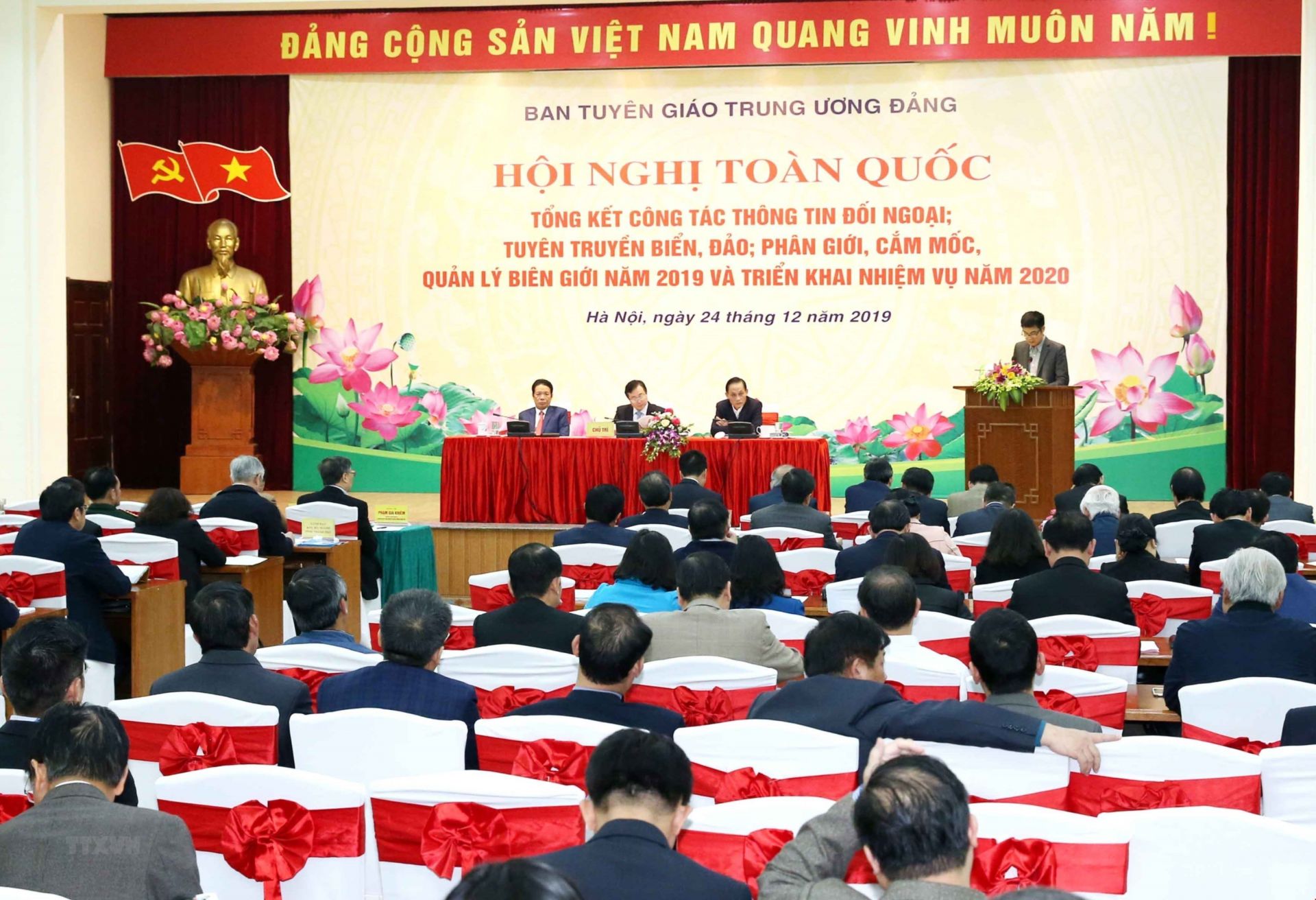 Tăng cường hơn nữa sự gắn kết giữa thông tin đối nội và thông tin đối ngoại