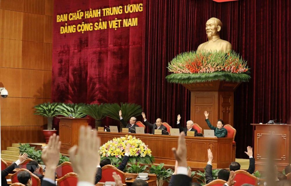 Đại biểu biểu quyết thông qua dự thảo Nghị quyết Hội nghị Trung ương lần thứ 14 khóa XII. (Ảnh: Phương Hoa/TTXVN) Đại biểu biểu quyết thông qua dự thảo Nghị quyết Hội nghị Trung ương lần thứ 14 khóa XII. (Ảnh: Phương Hoa/TTXVN)