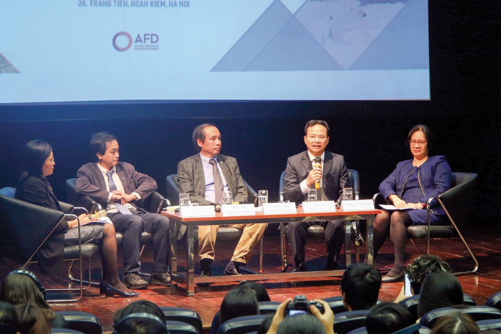 Các diễn giả tại Tọa đàm. (Ảnh: An Bình)