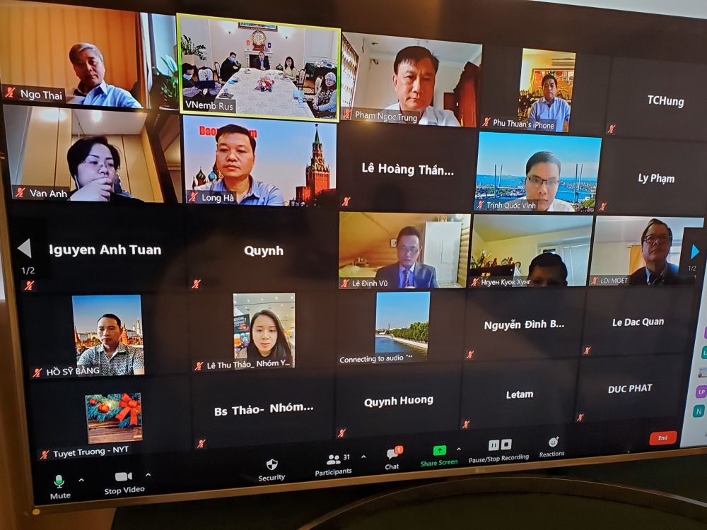 cuộc họp Mạng lưới người Việt toàn LB Nga phòng chống Covid-19