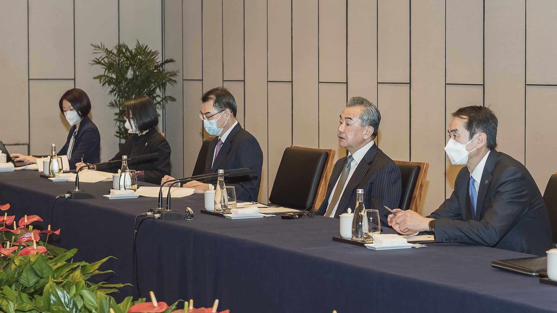 Ủy viên Quốc vụ, Bộ trưởng Ngoại giao Trung Quốc Vương Nghị tại hội đàm. (Nguồn: TTXVN) Ủy viên Quốc vụ, Bộ trưởng Ngoại giao Trung Quốc Vương Nghị tại hội đàm. (Nguồn: TTXVN)