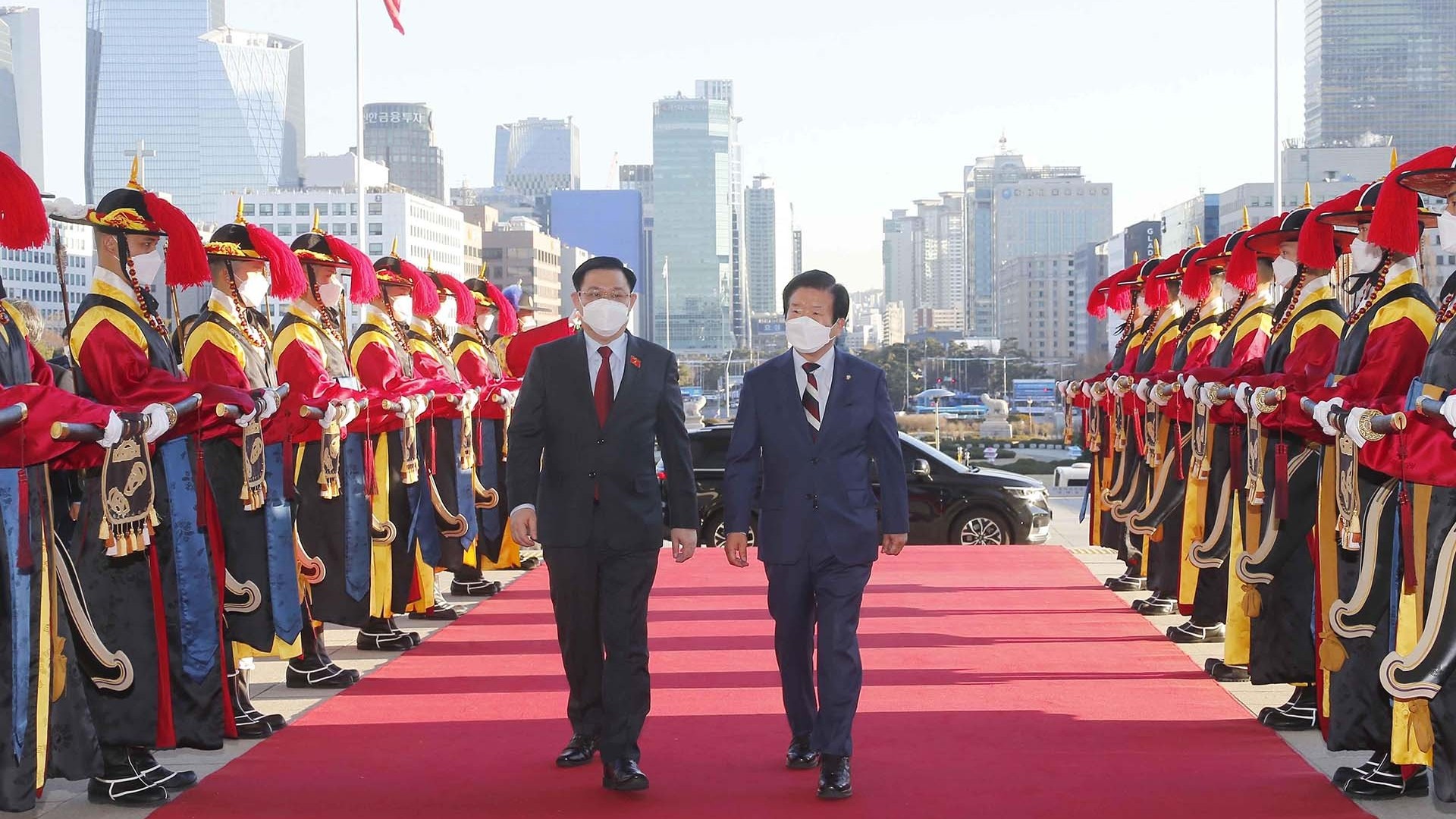 Chủ tịch Quốc hội thăm Hàn Quốc, Ấn Độ: Những cuộc gặp của 'bình thường mới'