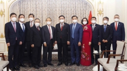 Chủ tịch Quốc hội Vương Đình Huệ tiếp Chủ tịch Hội hữu nghị Hàn-Việt và Hội người Hàn gốc Việt