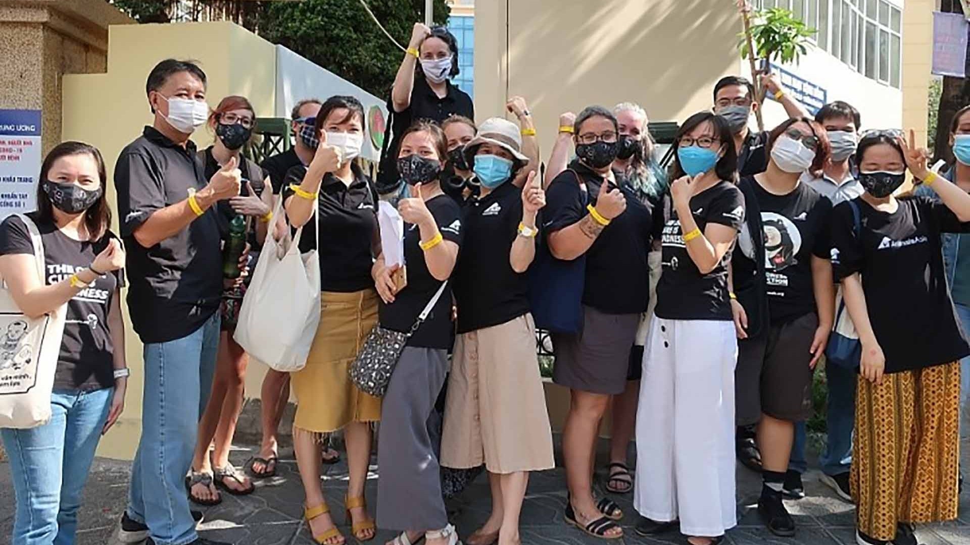 Nhịp cầu hữu nghị giữa mùa dịch