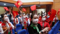 Niềm vui và trách nhiệm với Xòe Thái