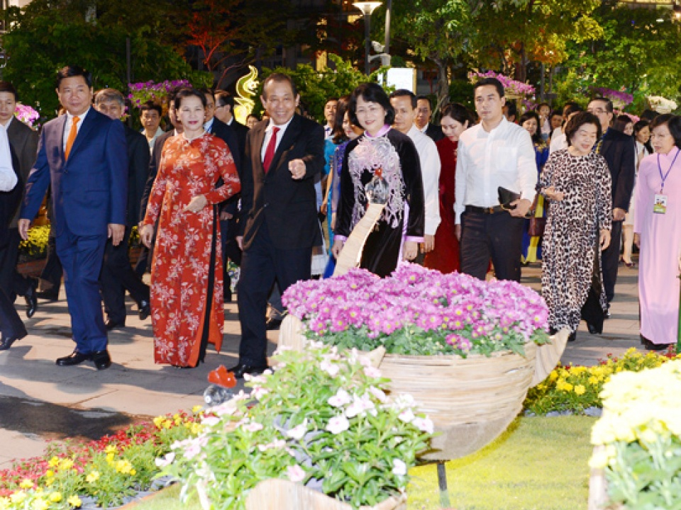 Khai mạc Đường hoa Nguyễn Huệ Tết Đinh Dậu năm 2017