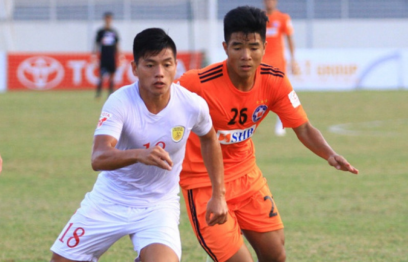 Công Vinh “phóng tay” thưởng cho các cầu thủ TP. HCM