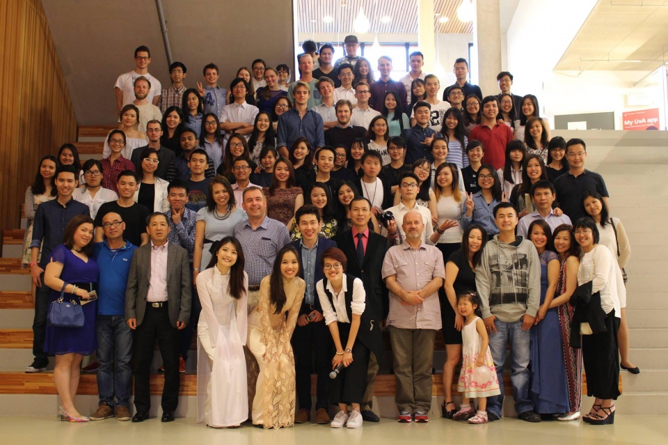 doi dao suc tre va tai nang viet o ha lan