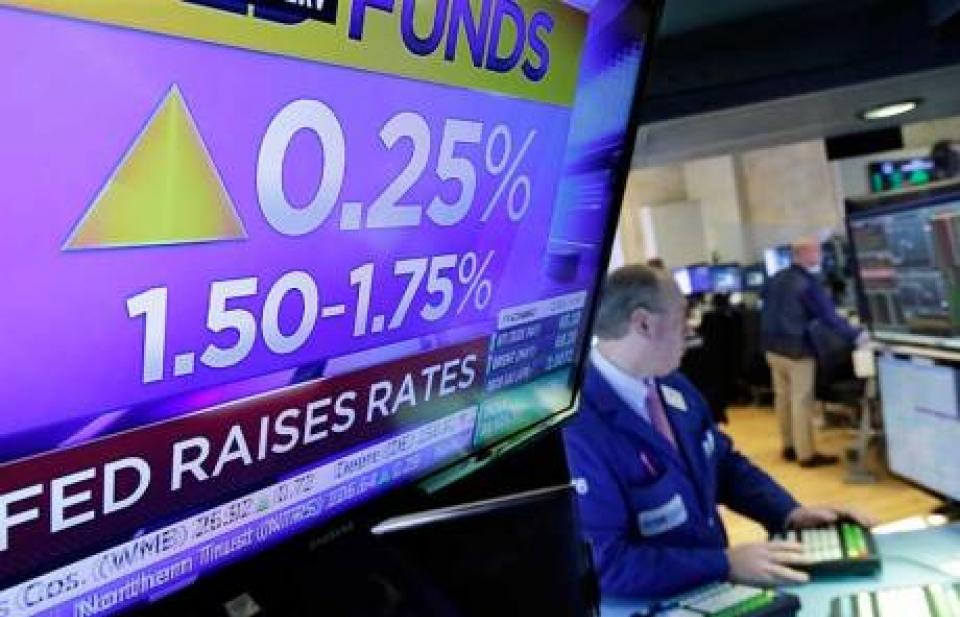 Điều gì đã khiến giá vàng thế giới tăng mạnh tuần qua?